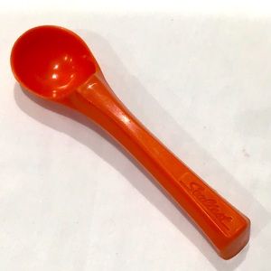 Sealtest brand vintage plastic ice cream scoop